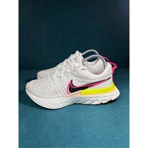 Size 8 - Women’s Nike React infinity Run Flyknit shoe